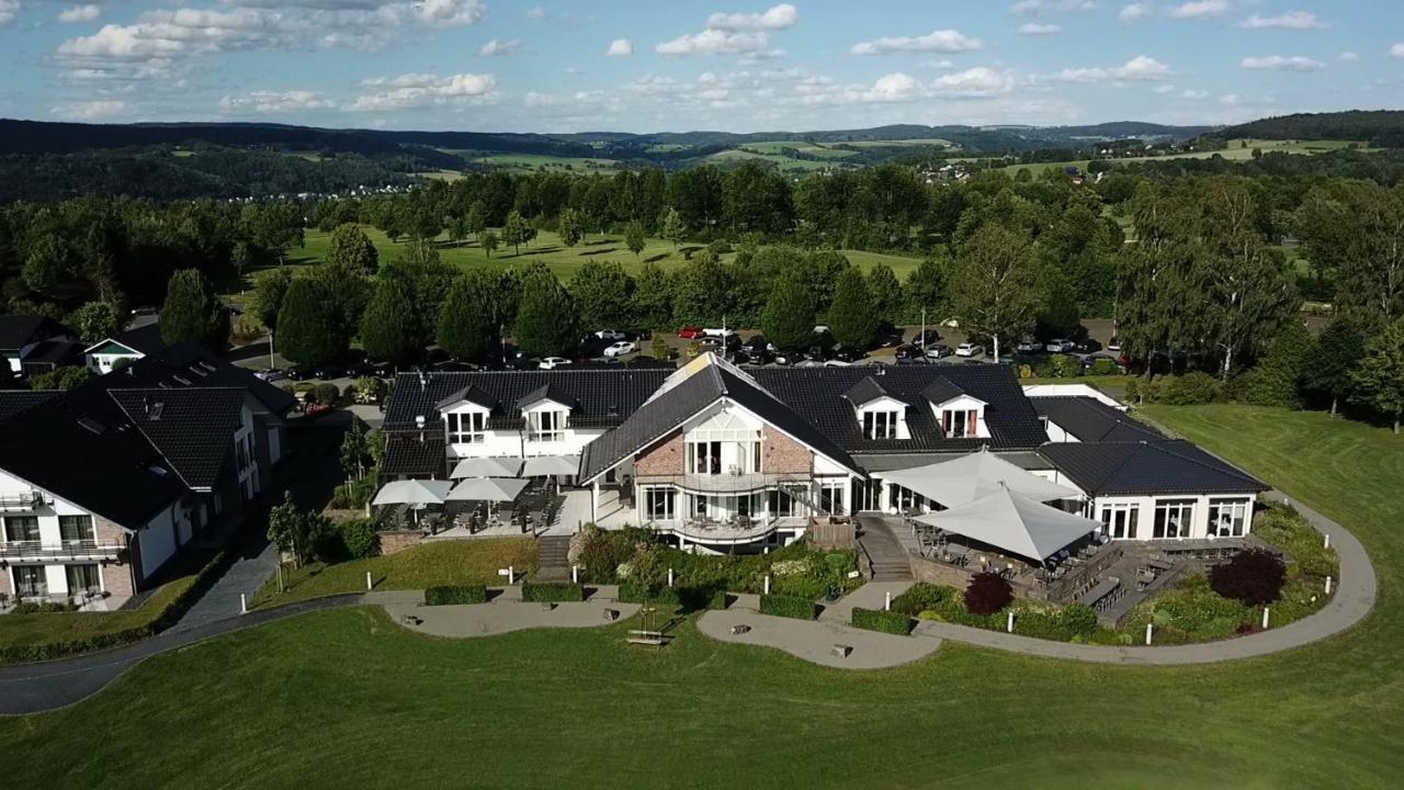 Gut Heckenhof & Golfresort An Der Sieg Gmbh & Co. Kg Eitorf